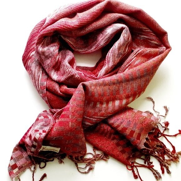 Collection Eighteen Maroon Rayon Metallic Rectangle Fringe  Scarf 80x21.5" - Picture 1 of 8